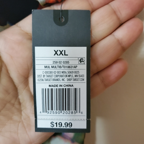 Beautiful top - Picture 4 of 5